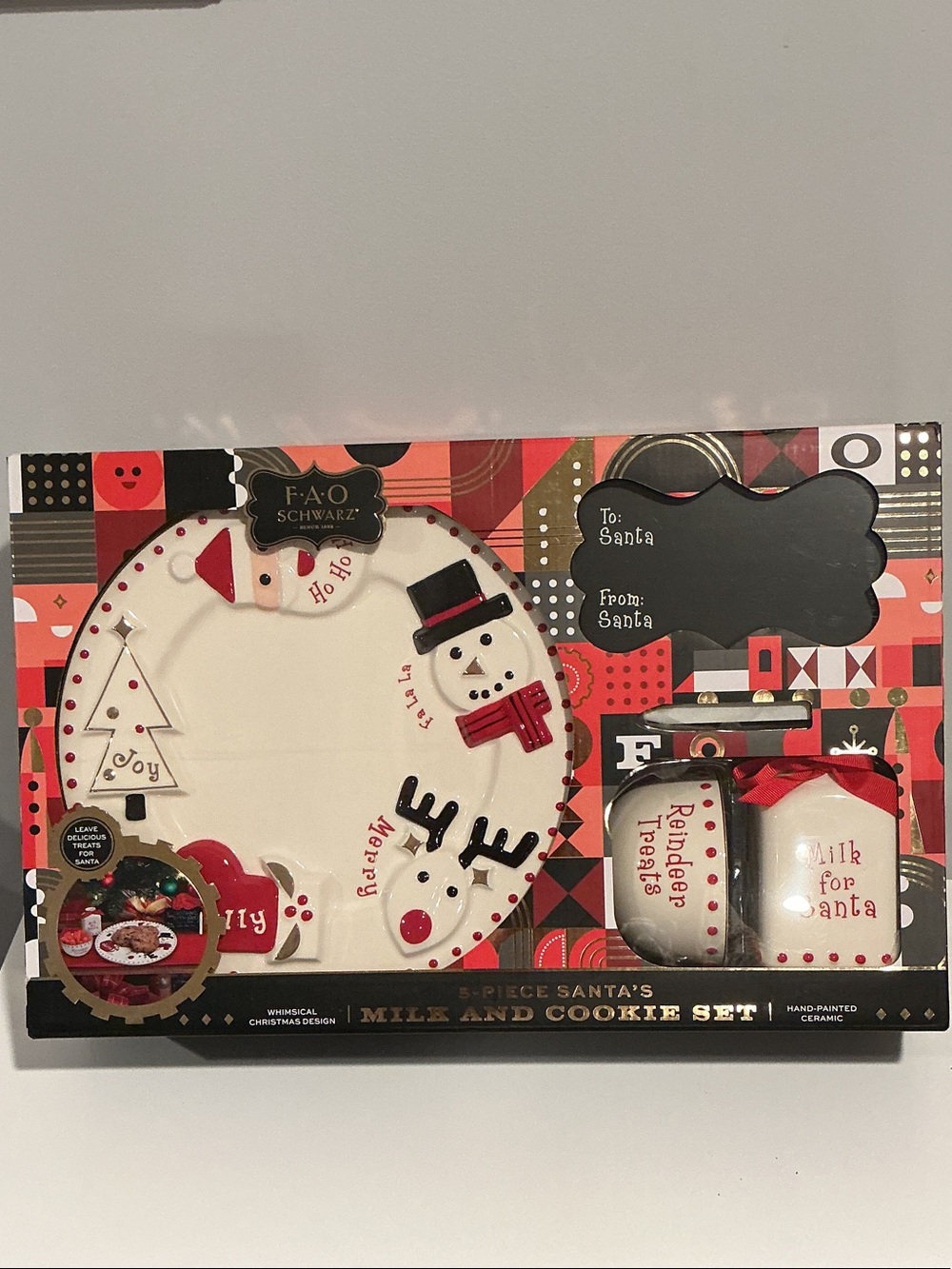 FAO Schwarz 5 piece set  Red & White Santa Milk and Cookie Set. NEW